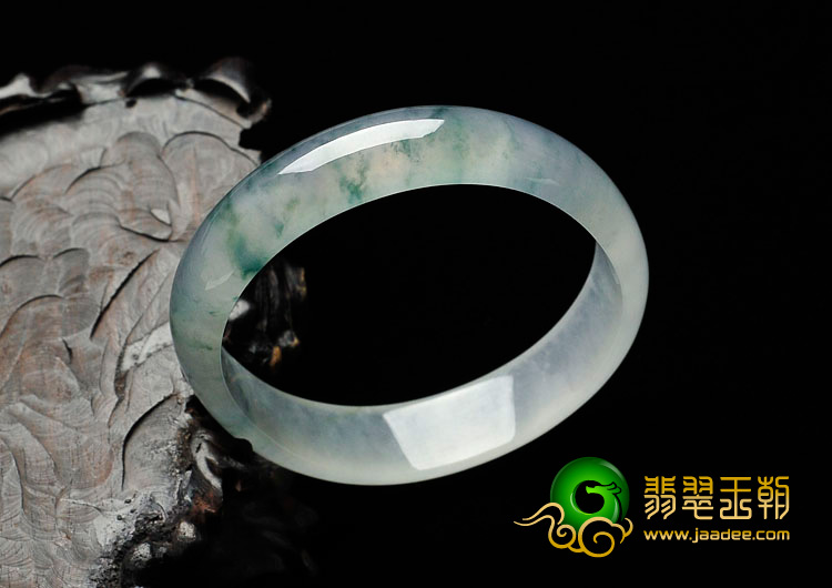 冰种淡紫罗兰飘花缅甸翡翠贵妃镯（54.5mm-48mm）