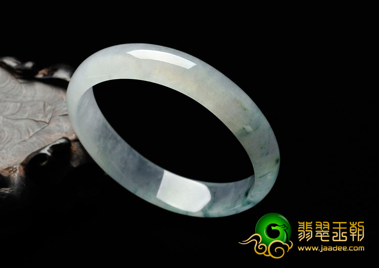 冰种淡紫罗兰飘花缅甸翡翠贵妃镯（54.5mm-48mm）