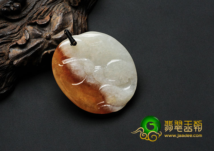 糯冰种黄翡缅甸翡翠貔貅挂件