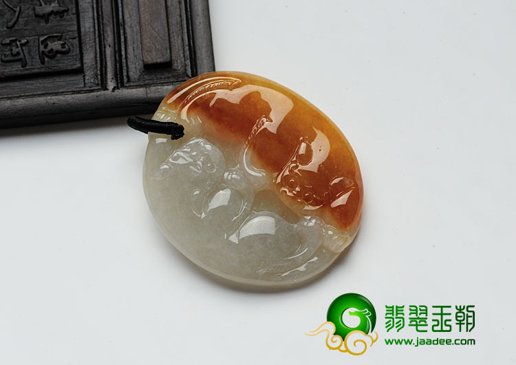 糯冰种黄翡缅甸翡翠貔貅挂件