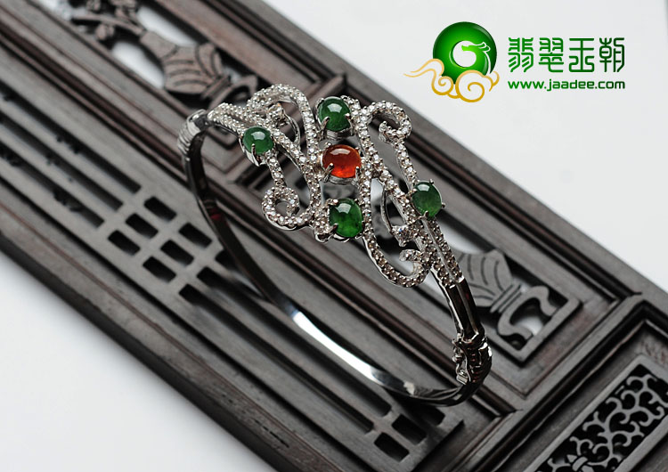 冰种黄翡绿晴水缅甸翡翠银镀白金贵妃镯（55.3mm-51.1mm）（水钻）
