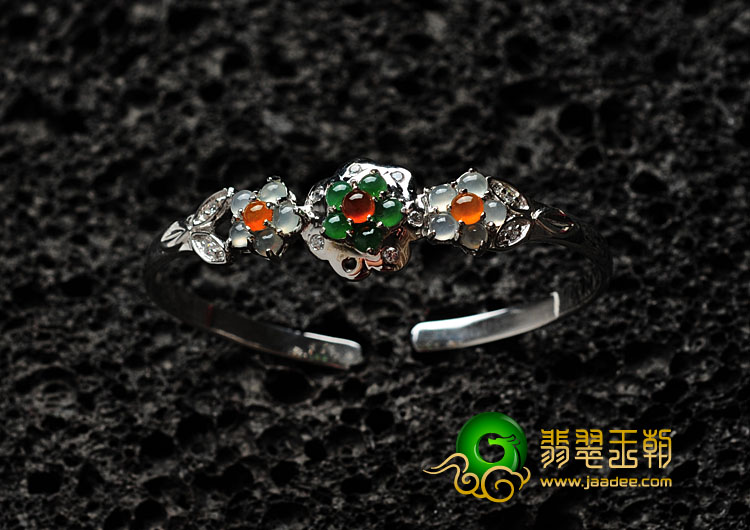冰种三彩缅甸翡翠银镀白金贵妃镯（54.3mm-42.1mm）