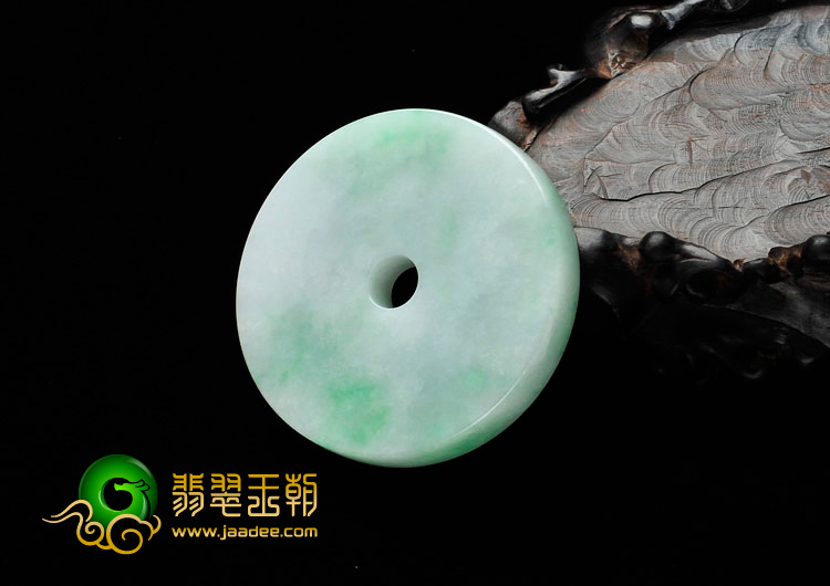 糯冰种飘翠缅甸翡翠平安扣挂件
