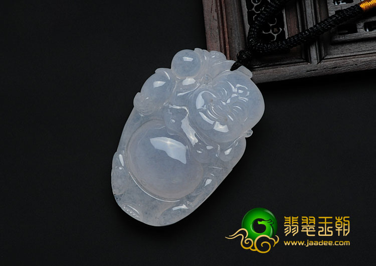 冰种缅甸翡翠逍遥佛挂件