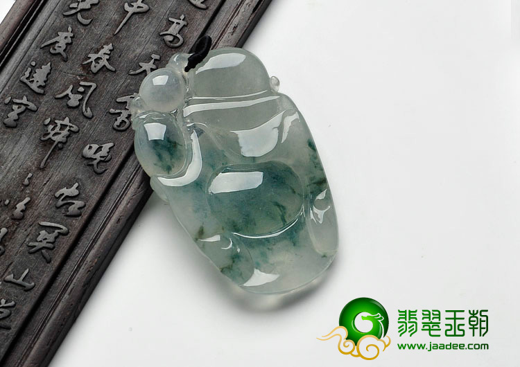 冰种飘花缅甸翡翠逍遥佛挂件