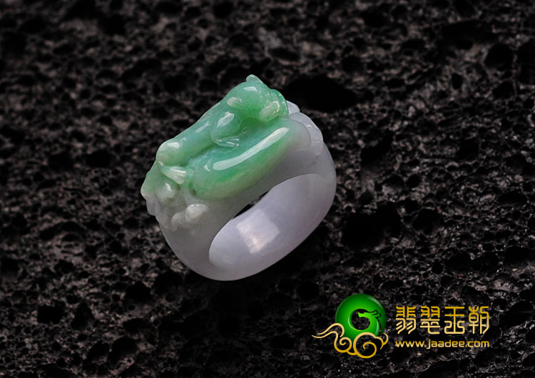 糯冰种春带彩缅甸翡翠招财貔貅指环