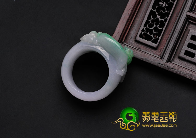 糯冰种春带彩缅甸翡翠招财貔貅指环