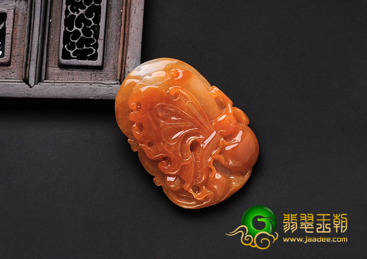 糯冰种红黄翡缅甸翡翠蝴蝶挂件