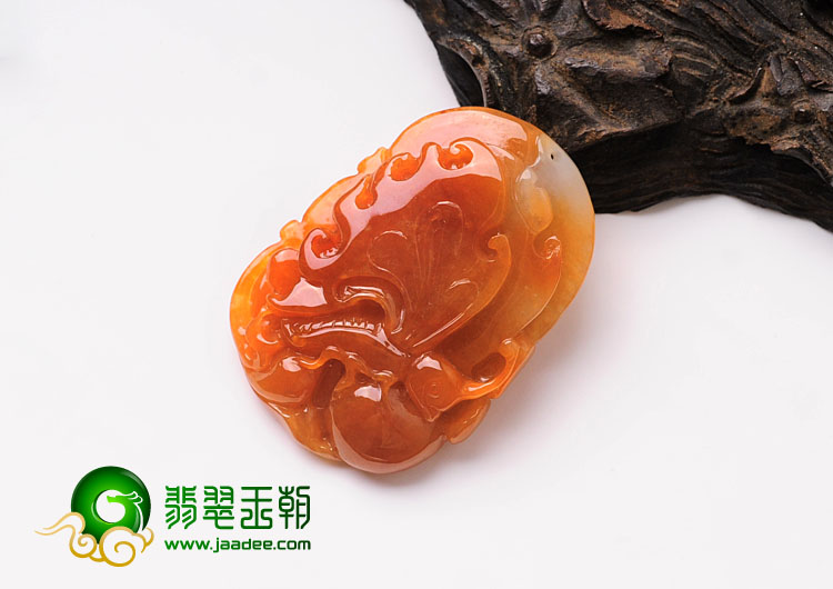 糯冰种红黄翡缅甸翡翠蝴蝶挂件