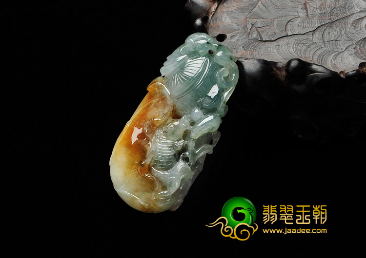 冰种三彩缅甸翡翠年年有余挂件