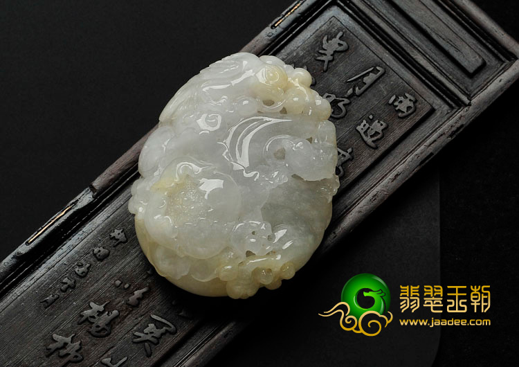 糯冰种淡黄翡缅甸翡翠鸟语花香挂件