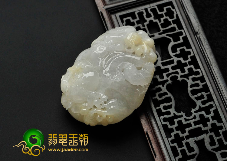 糯冰种淡黄翡缅甸翡翠鸟语花香挂件