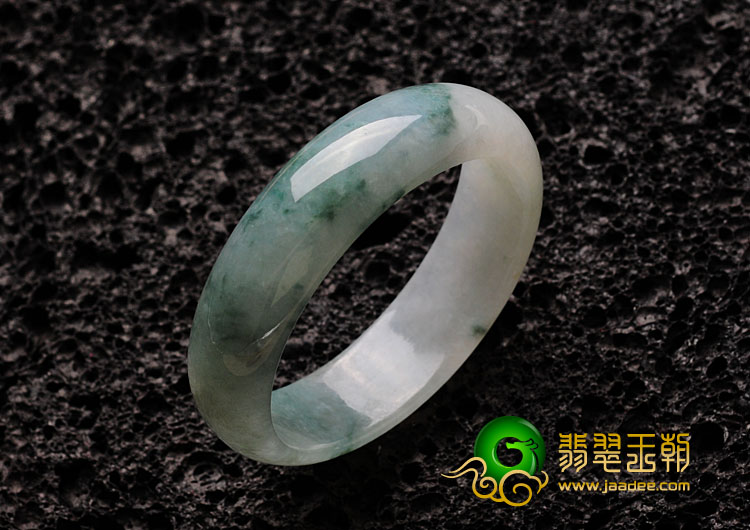 糯冰种飘花缅甸翡翠手镯（51.4mm）