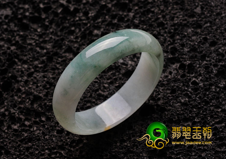 糯冰种飘花缅甸翡翠手镯（58mm）