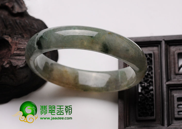 糯冰种黄翡飘花缅甸翡翠手镯（57mm）