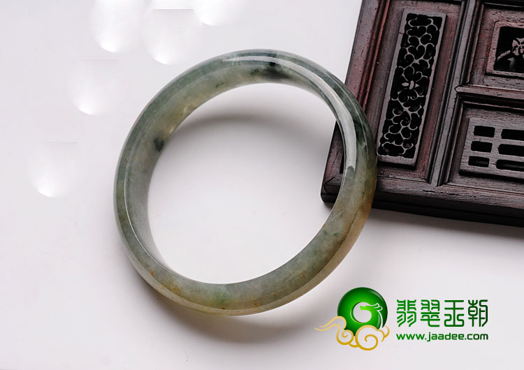 糯冰种黄翡飘花缅甸翡翠手镯（57mm）