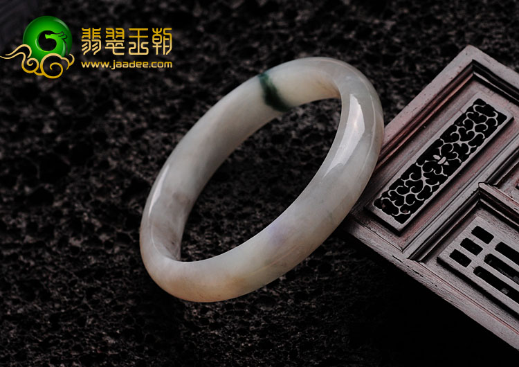 糯冰种淡紫罗兰飘花缅甸翡翠手镯（57.7mm）
