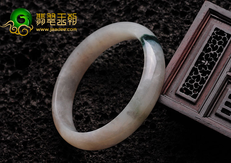 糯冰种淡紫罗兰飘花缅甸翡翠手镯（57.5mm）