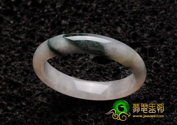 糯冰种淡紫罗兰飘花缅甸翡翠手镯（57.4mm）