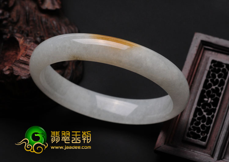 糯冰种黄翡缅甸翡翠手镯（59mm）