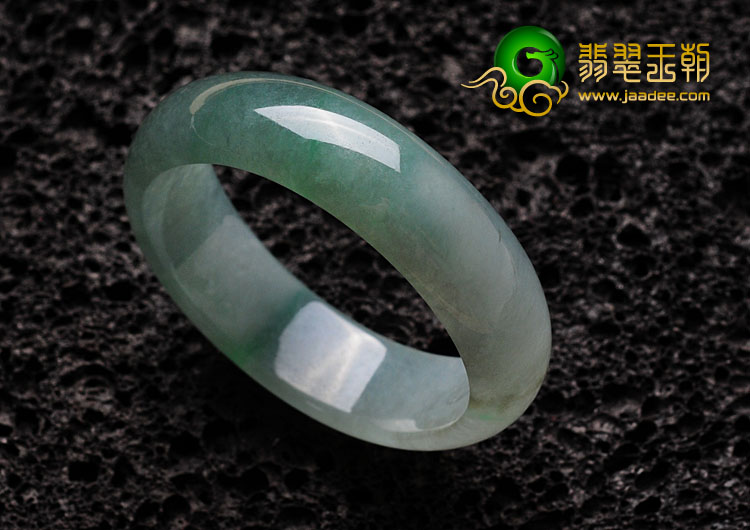 冰种晴水缅甸翡翠贵妃镯（56.1mm-49.5mm）