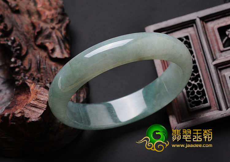 冰种晴水缅甸翡翠手镯（58.9mm）