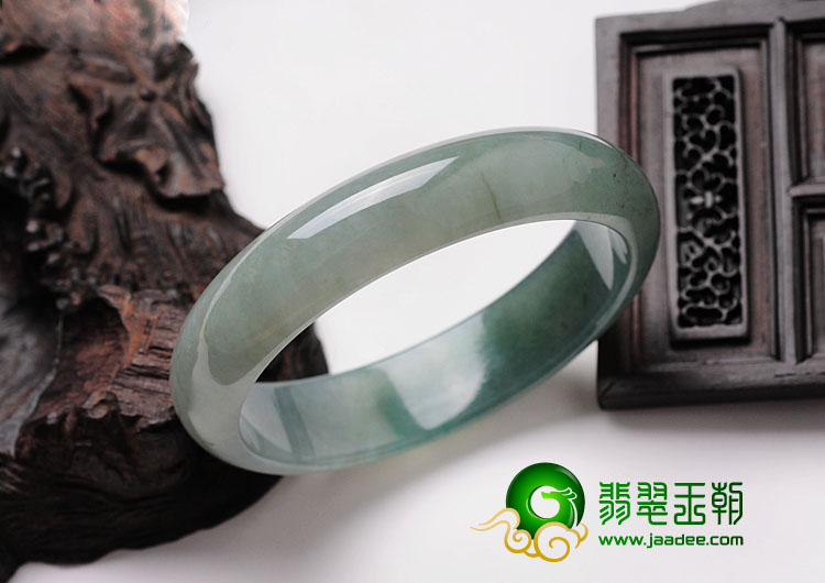 冰种晴水缅甸翡翠手镯（58.9mm）