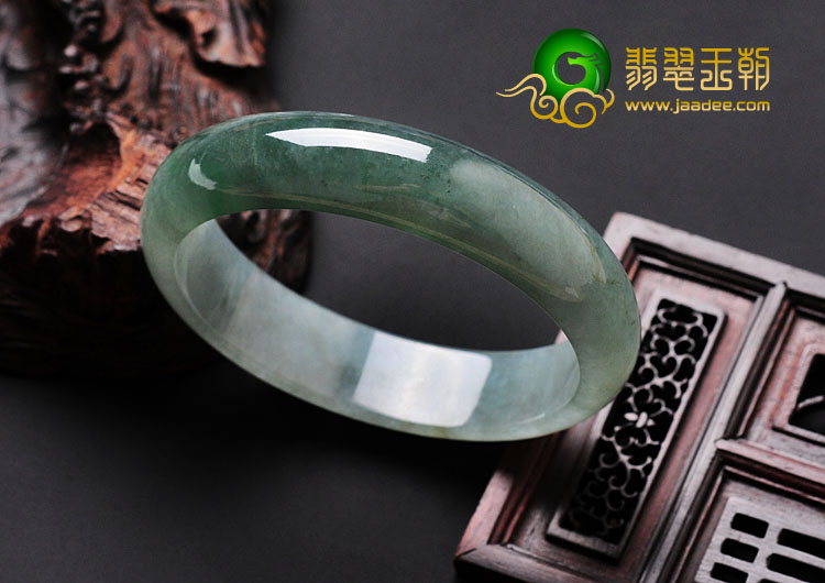 冰种晴水缅甸翡翠手镯（58.9mm）