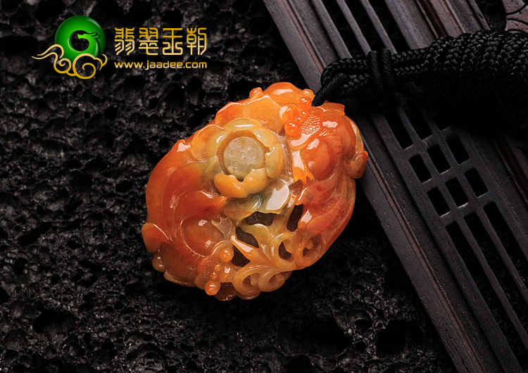 糯冰种红黄翡缅甸翡翠年年有余挂件