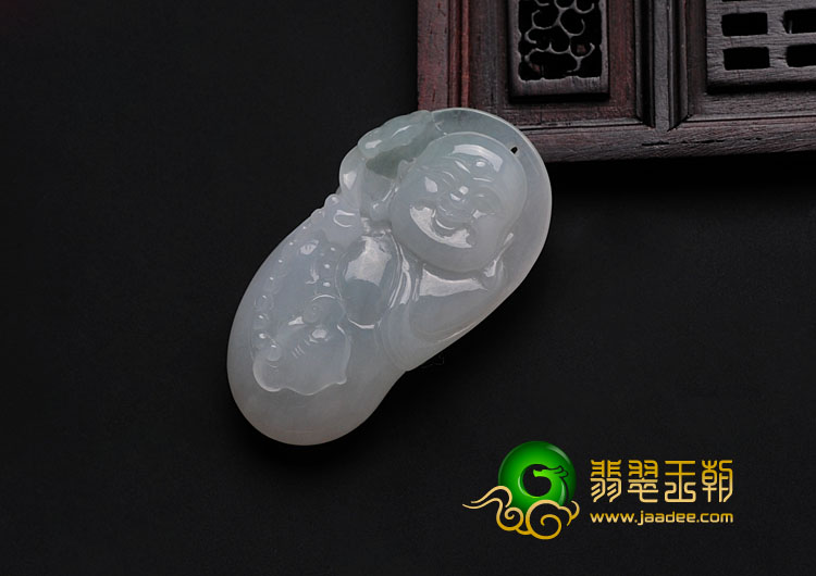 糯冰种淡晴水缅甸翡翠玉佛挂件