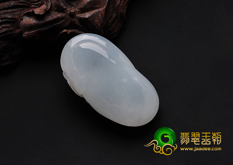 糯冰种淡晴水缅甸翡翠玉佛挂件