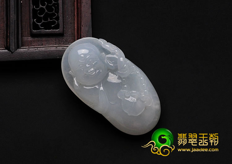 糯冰种淡晴水缅甸翡翠玉佛挂件