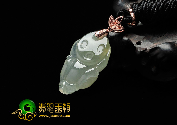 冰种淡黄翡缅甸翡翠貔貅挂件