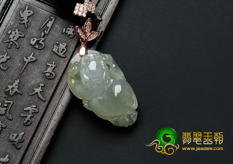 冰种淡黄翡缅甸翡翠貔貅挂件