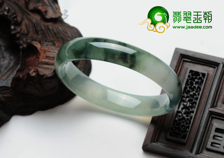 冰玻种飘花缅甸翡翠手镯（57.7mm）