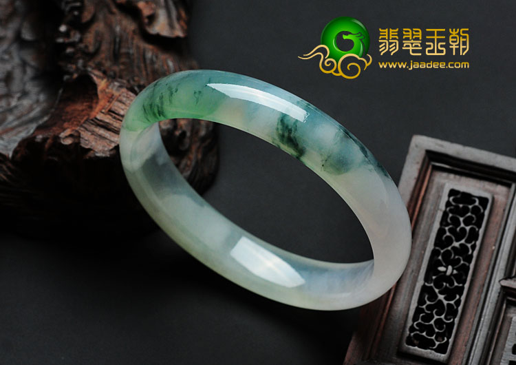冰种飘花缅甸翡翠手镯（57.7mm）