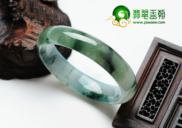 冰种飘花缅甸翡翠手镯（52.8mm）