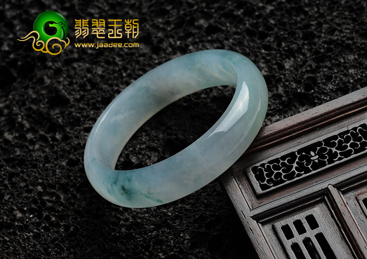 冰玻种飘花缅甸翡翠手镯（52.7mm）