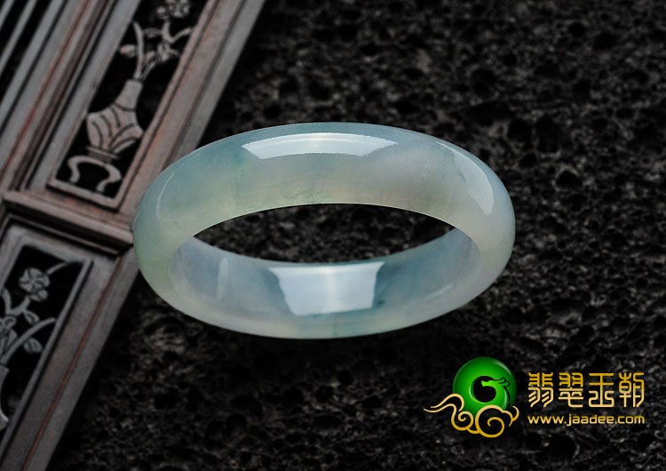 冰玻种飘花缅甸翡翠手镯（52.7mm）