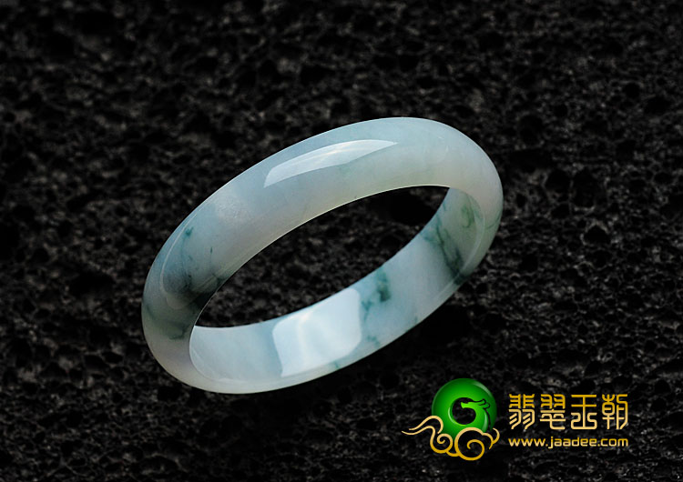 糯冰种飘花缅甸翡翠手镯（57mm）