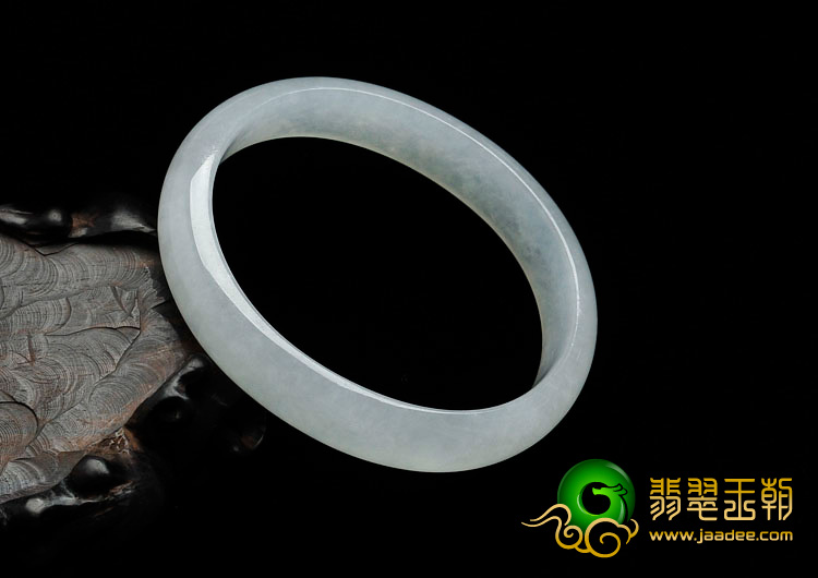 冰种晴水缅甸翡翠贵妃镯（57mm-51.2mm）