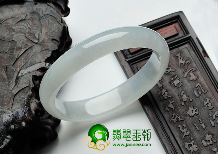 冰种晴水缅甸翡翠贵妃镯（57mm-51.2mm）