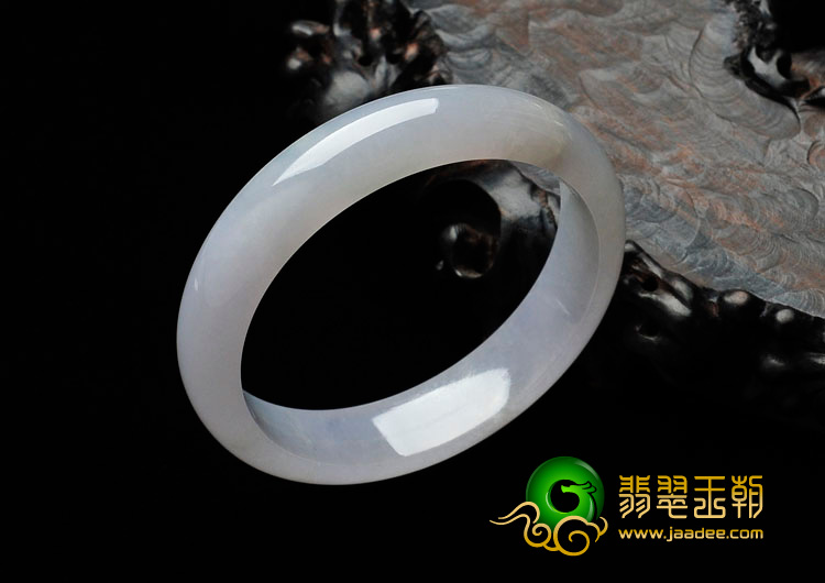 糯冰种淡紫罗兰缅甸翡翠手镯（57.8mm）