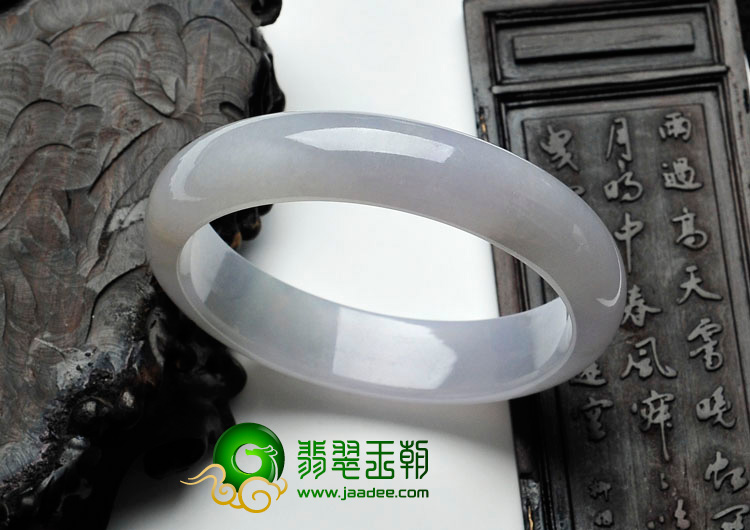 糯冰种淡紫罗兰缅甸翡翠手镯（57.8mm）