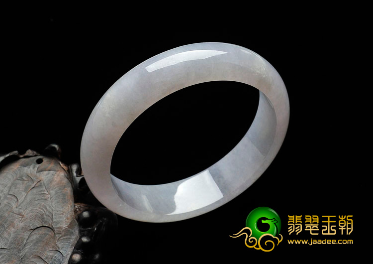 糯冰种淡春带彩缅甸翡翠手镯（57.1mm）