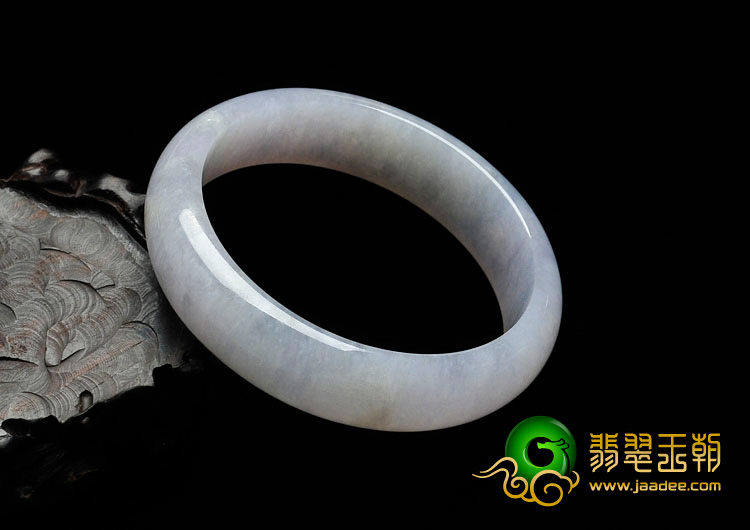 糯冰种淡春带彩缅甸翡翠手镯（57.1mm）