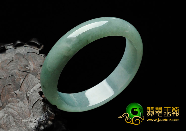 糯冰种晴水缅甸翡翠手镯（58.3mm）