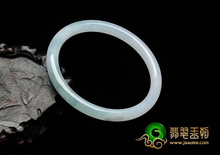 糯冰种飘花缅甸翡翠细圆条手镯（58.4mm）