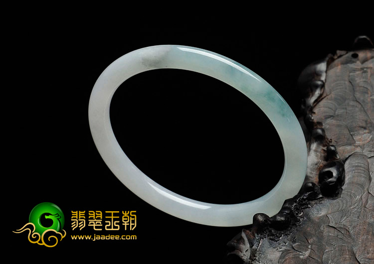 糯冰种飘花缅甸翡翠细圆条手镯（58.4mm）