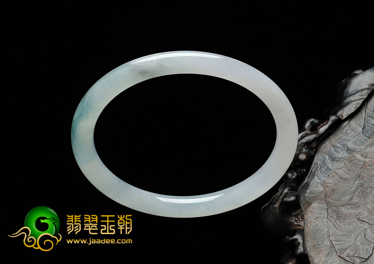 糯冰种飘花缅甸翡翠细圆条手镯（58.4mm）